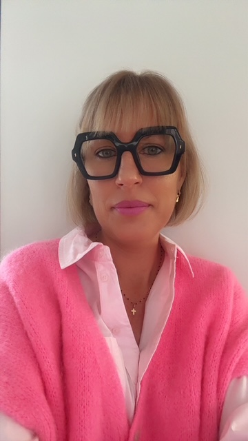 Nadia Djoukitch-Pinêtre, coiffeuse et naturopathe
